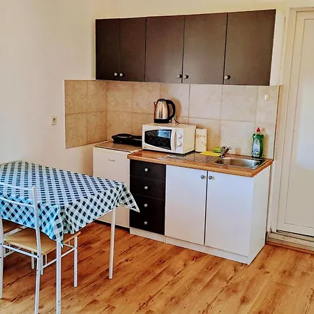 Dejan Apartment4-top Centar Apartamento
