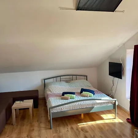 Dejan Apartment4-top Centar Apartment