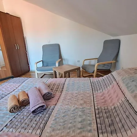 Dejan Apartment4-top Centar *
