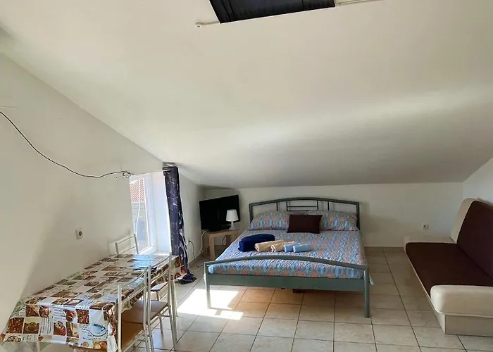 Dejan Apartment4-top Centar 아파트 풀라